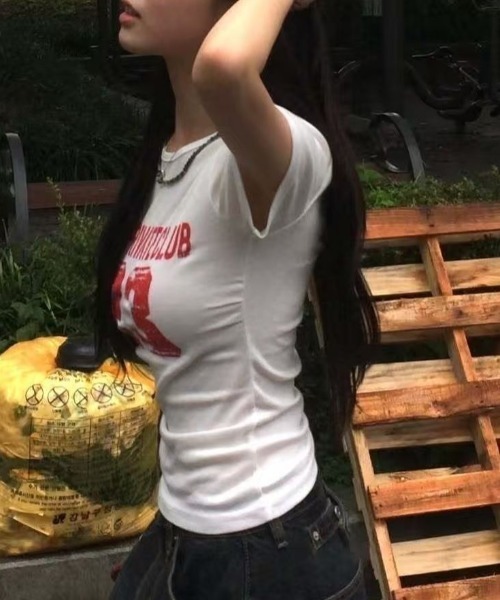 lilful（リルフル）の「【26年春夏新作】ナンバリングコンパクト半袖Tシャツ（Tシャツ/カットソー・レディース・ホワイト/グレー/ブラック・F）」の5枚目の写真