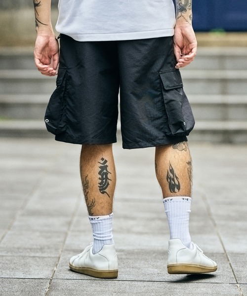 Subciety(サブサエティ)の「Nylon tech shorts(その他パンツ・メンズ・ブラック/グレー・SMALL/MEDIUM/LARGE/X-LARGE)」の8枚目の写真
