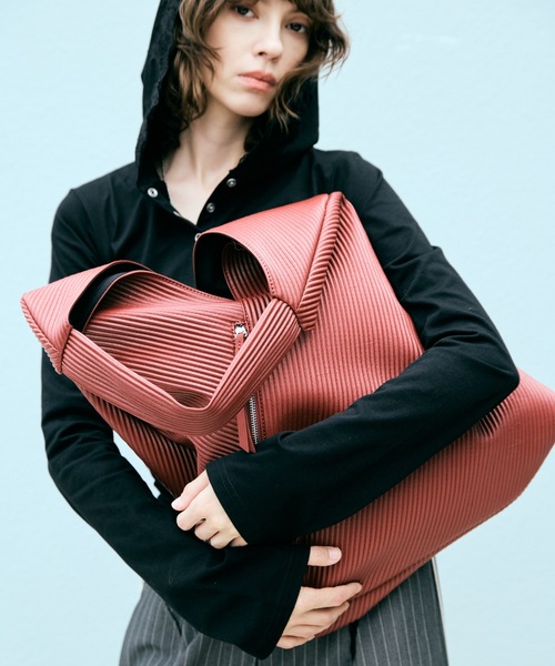 cii(シー)の「【UNISEX】Pleats Art Bag / プリーツアートバッグ(ハンドバッグ・メンズ・シルバー/レッド/ライトグリーン/ブラック・FREE)」の17枚目の写真
