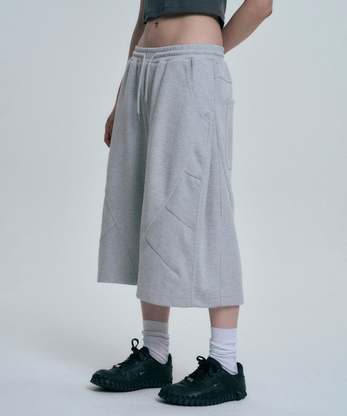 MOO(エムオーオー)の「ダートスウェットバミューダパンツ - グレー(その他パンツ・メンズ・グレー・MEDIUM/LARGE)」の7枚目の写真