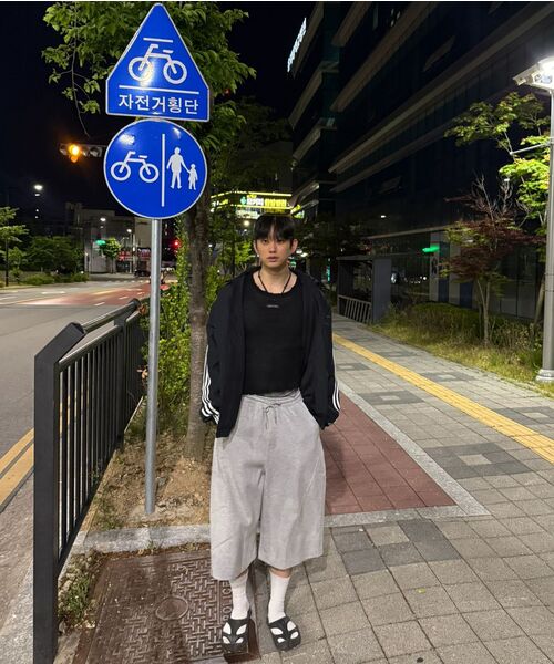 MOO(エムオーオー)の「ダートスウェットバミューダパンツ - グレー(その他パンツ・メンズ・グレー・MEDIUM/LARGE)」の5枚目の写真