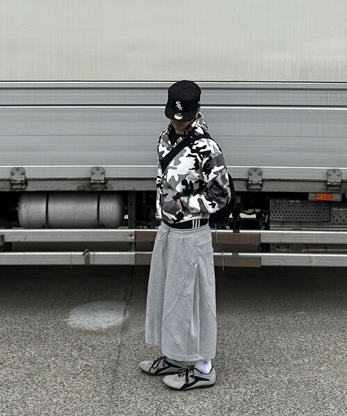 MOO(エムオーオー)の「ダートスウェットバミューダパンツ - グレー(その他パンツ・メンズ・グレー・MEDIUM/LARGE)」の2枚目の写真