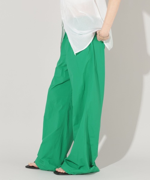 GEORGE'S(ジョージズ)の「バルーンナイロンパンツ(その他パンツ・レディース・オフホワイト/グリーン/ブラウン・LARGE/MEDIUM)」の3枚目の写真
