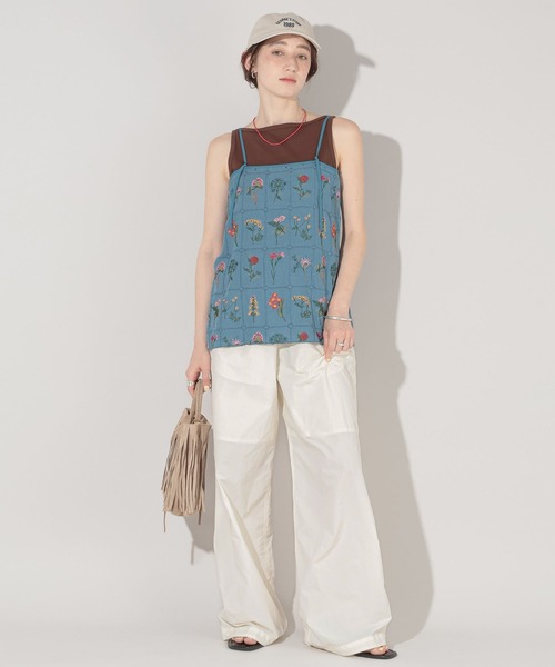 GEORGE'S(ジョージズ)の「バルーンナイロンパンツ(その他パンツ・レディース・オフホワイト/グリーン/ブラウン・LARGE/MEDIUM)」の4枚目の写真