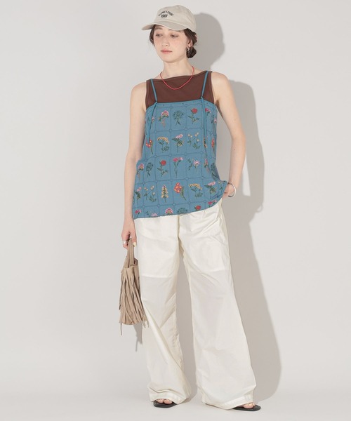 GEORGE'S(ジョージズ)の「バルーンナイロンパンツ(その他パンツ・レディース・オフホワイト/グリーン/ブラウン・LARGE/MEDIUM)」の5枚目の写真