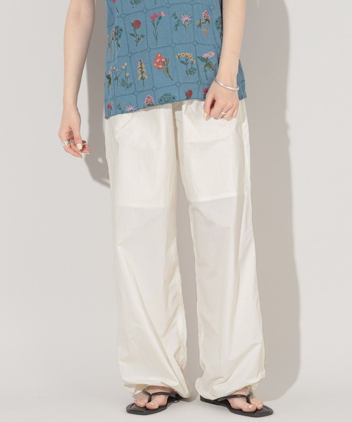 GEORGE'S(ジョージズ)の「バルーンナイロンパンツ(その他パンツ・レディース・オフホワイト/グリーン/ブラウン・LARGE/MEDIUM)」の8枚目の写真