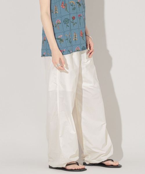 GEORGE'S(ジョージズ)の「バルーンナイロンパンツ(その他パンツ・レディース・オフホワイト/グリーン/ブラウン・LARGE/MEDIUM)」の10枚目の写真