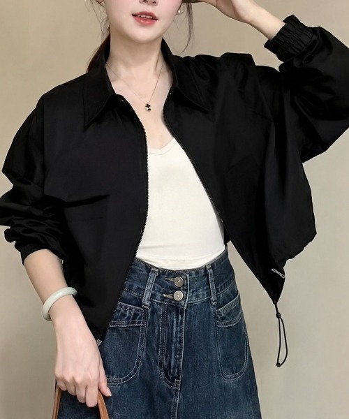 LETee（レティー）の「軽やかに羽織れてこなれ感アップ！大人カジュアルなショート丈シャツジャケット（シャツ/ブラウス・レディース・ホワイト/ブラウン/ブラック/ベージュ・FREE）」の3枚目の写真