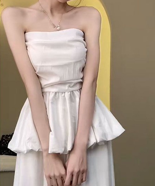 GLAMOROUS JANE(グラマラスジェーン)の「バルーンベアチュニック丈トップス(Tシャツ/カットソー・レディース・ホワイト/ブラック・FREE)」の2枚目の写真
