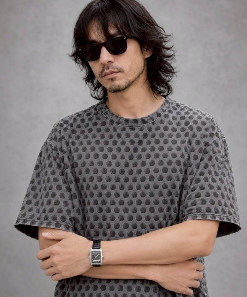 KAMINARI_TOKIO（カミナリトキオ）の「総柄Tシャツ（Tシャツ/カットソー・レディース・ブラック/ネイビー・FREE）」の5枚目の写真