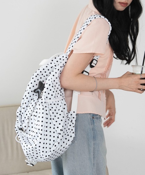 WEGO(ウィゴー)の「WEGO/【26年春夏新作】ドット柄デイパック(バックパック/リュック・レディース・ホワイト/ブラック・FREE)」の5枚目の写真