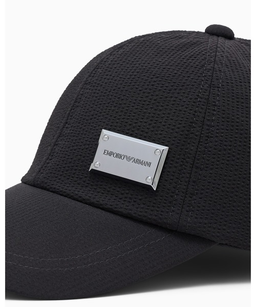 EMPORIO ARMANI(エンポリオアルマーニ)の「【エンポリオ アルマーニ】シアサッカー メタルプレート ベースボールキャップ(キャップ・メンズ・ブラック・FREE)」の3枚目の写真