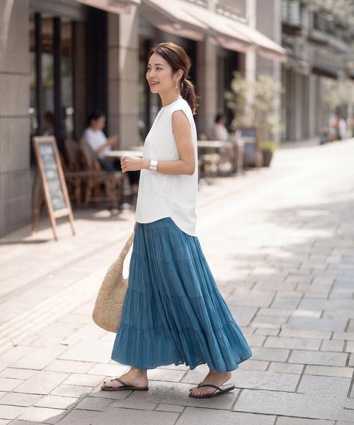 STYLE DELI(スタイルデリ)の「【selection】ハリ感スムースノースリトップス(Tシャツ/カットソー・レディース・チャコール/ホワイト/ピンクベージュ・FREE)」の12枚目の写真