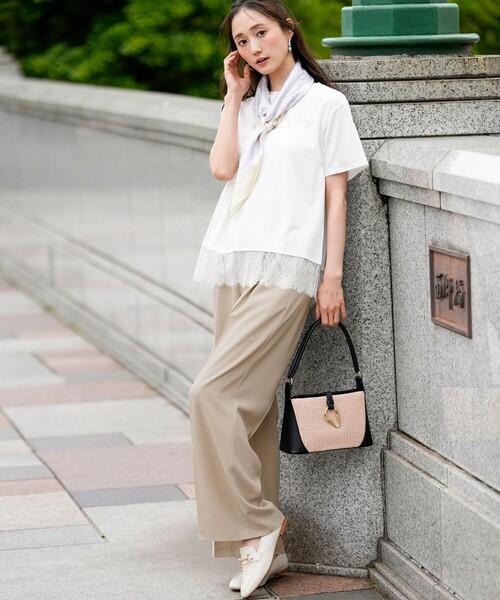 ANY SIS(エニィスィス)の「裾レース半袖Tシャツ(Tシャツ/カットソー・レディース・アイボリー系/ダークブラウン系・MEDIUM)」の14枚目の写真