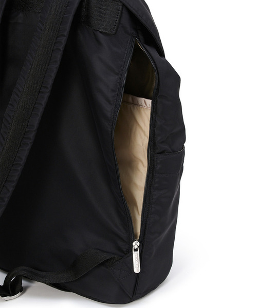 LeSportsac(レスポートサック)の「【LeSportsac×Megumi Kanzaki】SMART FLAP BACKPACK2 ブラックキャンディ(バックパック/リュック・レディース・ブラック・FREE)」の11枚目の写真