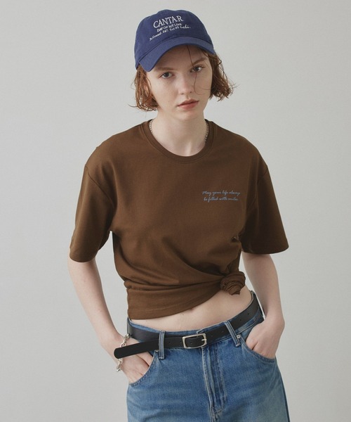 uchi.(ウチ)の「英文ロゴバックプリント半袖Tシャツ(Tシャツ/カットソー・レディース・サックスブルー/オフホワイト/ブラウン・FREE)」の7枚目の写真