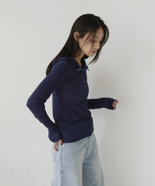 hellam(へラム)の「シアーフライスフーディトップス(Tシャツ/カットソー・レディース・ネイビー/アイボリー/ブラック/杢グレー・FREE)」の12枚目の写真