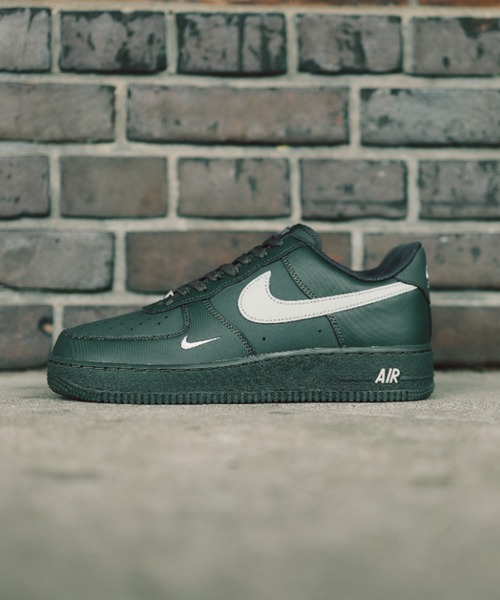 NIKE(ナイキ)の「AIR FORCE 1 '07 IV5732-001(スニーカー・メンズ・ブラック・24.5cm/24.0cm/27.0cm/26.5cm/26.0cm/25.5cm/25.0cm/29.0cm/28.5cm/28.0cm/27.5cm)」の1枚目の写真