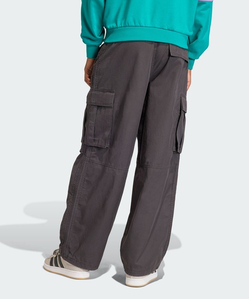 adidas(アディダス)の「90s オルタナティブ スポーツ ウォッシュド カーゴパンツ / アディダスオリジナルス adidas Originals(その他パンツ・メンズ・グレー・28inch/34inch/29inch/31inch/30inch/32inch/33inch/35inch/36inch)」の2枚目の写真