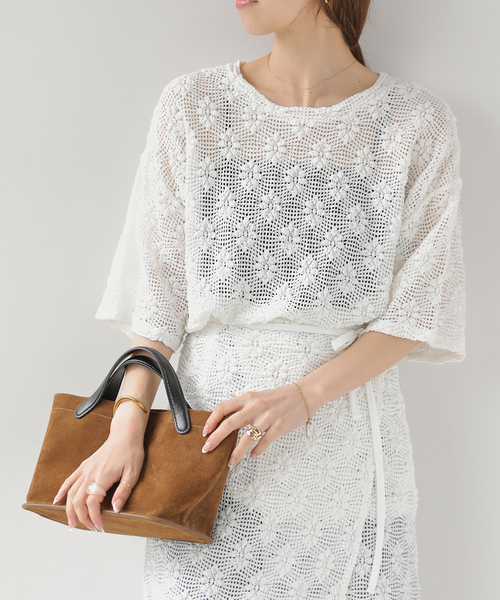 JOURNAL STANDARD relume(ジャーナルスタンダード レリューム)の「シャーリングメッシュレースプルオーバー(Tシャツ/カットソー・レディース・ブラック/ホワイト・FREE)」の14枚目の写真
