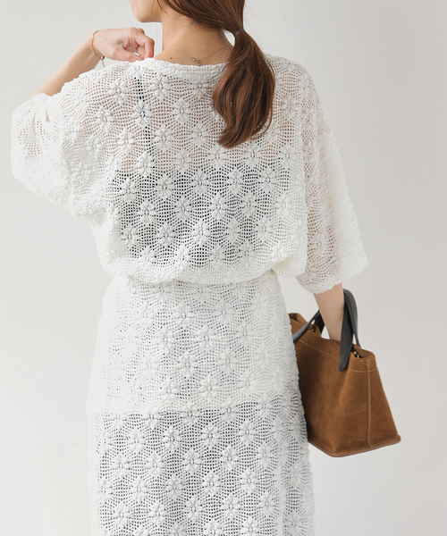 JOURNAL STANDARD relume(ジャーナルスタンダード レリューム)の「シャーリングメッシュレースプルオーバー(Tシャツ/カットソー・レディース・ブラック/ホワイト・FREE)」の12枚目の写真