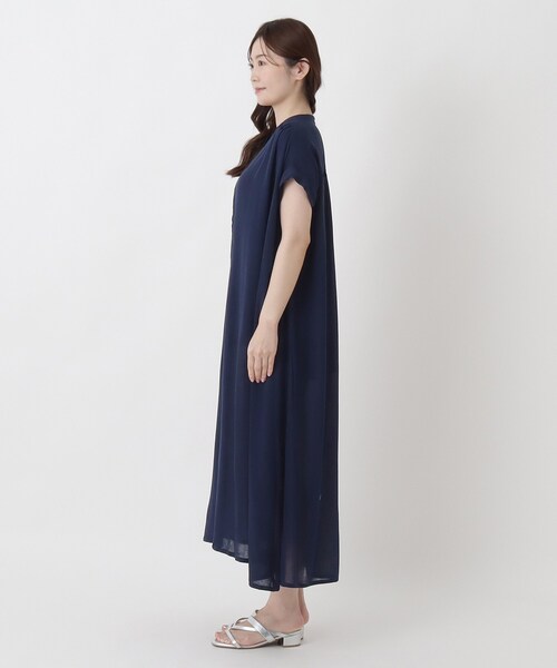 one'sterrace(ワンズテラス)の「リゾート レーヨンクレープ 半袖ワンピース(ワンピース・レディース・ブラック系8/ベージュ系8/ネイビー系5・02)」の14枚目の写真