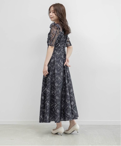 RANDA(ランダ)の「ツイストデザインレースオケージョンワンピース(ワンピース・レディース・ネイビー/ブルー/クリーム・1/0)」の7枚目の写真