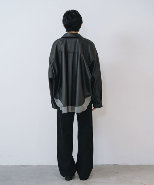 muller of yoshiokubo(ミュラーオブヨシオクボ)の「muller of yoshiokubo ミュラーオブヨシオクボ / SKIN BIG SHIRTS ヴィーガンレザースキンビッグシルエットシャツ / MLF26205(シャツ/ブラウス・レディース・ブラウン/ブラック・FREE)」の6枚目の写真