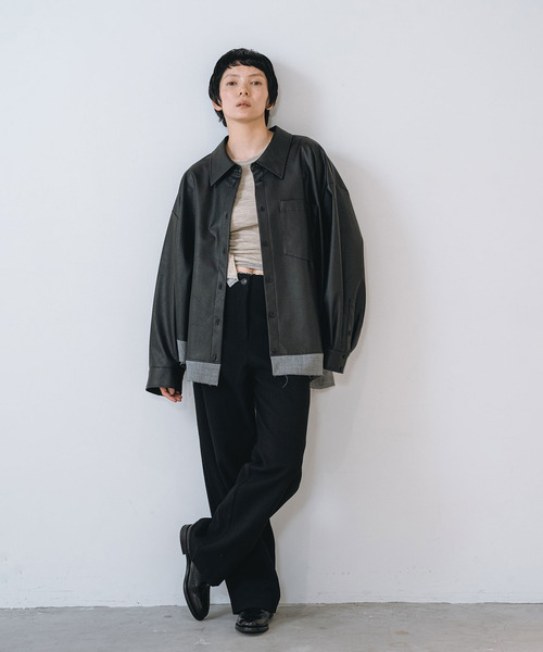 muller of yoshiokubo(ミュラーオブヨシオクボ)の「muller of yoshiokubo ミュラーオブヨシオクボ / SKIN BIG SHIRTS ヴィーガンレザースキンビッグシルエットシャツ / MLF26205(シャツ/ブラウス・レディース・ブラウン/ブラック・FREE)」の8枚目の写真
