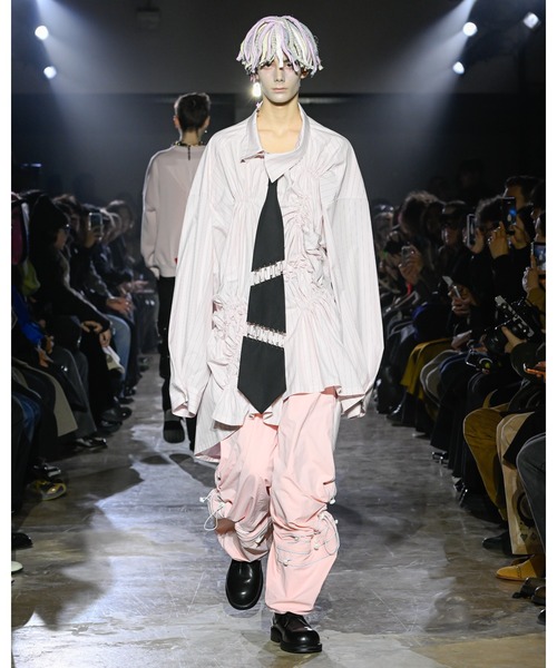 KIDILL（キディル）の「KIDILL × UMBRO COLLABORATION WIZARD TRACK PANTS（その他パンツ・メンズ・ピンク/グレー・42/44）」の4枚目の写真