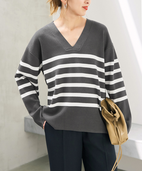 Spick & Span(スピックアンドスパン)の「《WEB限定カラー有り / 》ボーダーVネックニットプルオーバー(ニット/セーター・レディース・マルチ/その他1/その他4・FREE)」の13枚目の写真