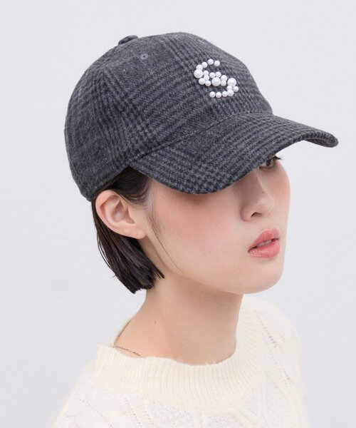 CIAOPANIC TYPY(チャオパニックティピー)の「ウール混アソート柄パールイニシャルキャップ(キャップ・レディース・チャコールグレー/キャメル/ブラウン・ONE SIZE)」の5枚目の写真