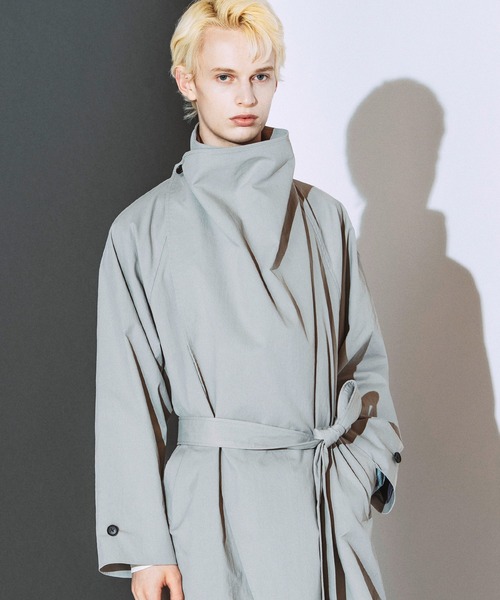 NO ID.(ノーアイディ)の「【NO ID.】Volume Neck Big Wrap Coat / ボリューム ネック ビッグ ラップ コート(モッズコート・メンズ・グレー/ブラック/ライトグレー・ONE)」の17枚目の写真