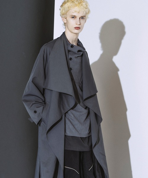 NO ID.(ノーアイディ)の「【NO ID.】Volume Neck Big Wrap Coat / ボリューム ネック ビッグ ラップ コート(モッズコート・メンズ・グレー/ブラック/ライトグレー・ONE)」の19枚目の写真