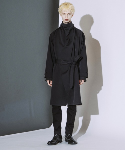 NO ID.(ノーアイディ)の「【NO ID.】Volume Neck Big Wrap Coat / ボリューム ネック ビッグ ラップ コート(モッズコート・メンズ・グレー/ブラック/ライトグレー・ONE)」の10枚目の写真