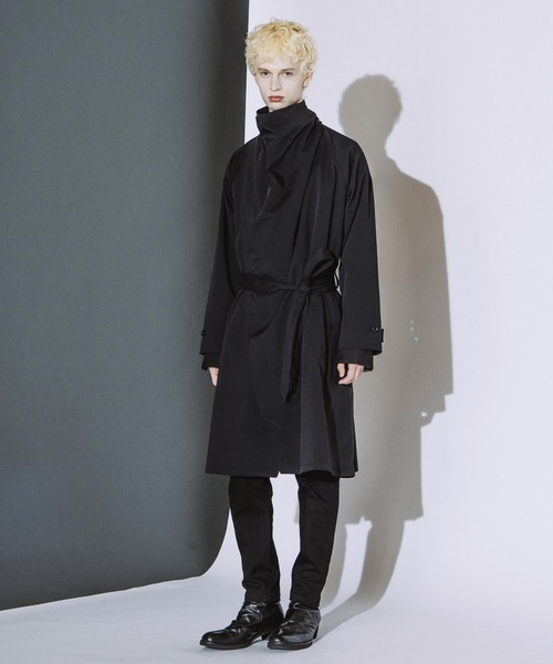 NO ID.(ノーアイディ)の「【NO ID.】Volume Neck Big Wrap Coat / ボリューム ネック ビッグ ラップ コート(モッズコート・メンズ・グレー/ブラック/ライトグレー・ONE)」の11枚目の写真