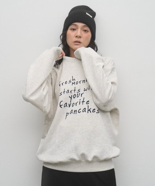 CIAOPANIC TYPY(チャオパニックティピー)の「【ZOZO限定】【UNISEX】フリーハンドメッセージスウェット(スウェット・レディース・グレー/ネイビー/ブラウン/チャコールグレー・LARGE/MEDIUM)」の1枚目の写真