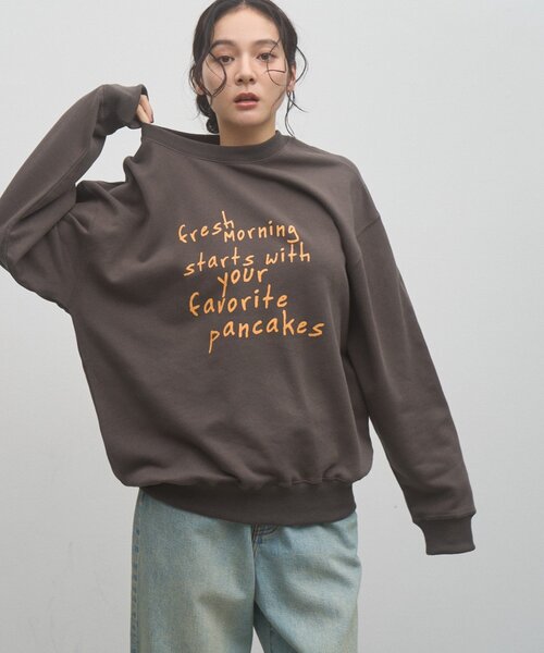 CIAOPANIC TYPY(チャオパニックティピー)の「【ZOZO限定】【UNISEX】フリーハンドメッセージスウェット(スウェット・レディース・グレー/ネイビー/ブラウン/チャコールグレー・LARGE/MEDIUM)」の10枚目の写真