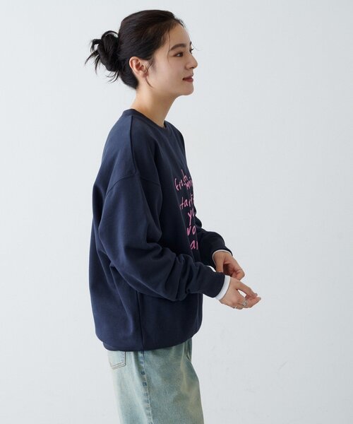 CIAOPANIC TYPY(チャオパニックティピー)の「【ZOZO限定】【UNISEX】フリーハンドメッセージスウェット(スウェット・レディース・グレー/ネイビー/ブラウン/チャコールグレー・LARGE/MEDIUM)」の21枚目の写真