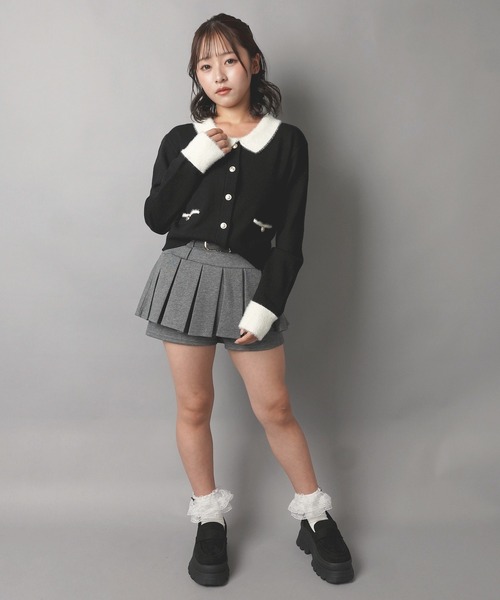 SPINNS(スピンズ)の「バイカラーニットカーディガン/ゴールドボタン/韓国ガーリー(カーディガン/ボレロ・レディース・ブラック×ホワイト/ホワイト×ブラック/ピンク系その他・ONESIZE)」の10枚目の写真
