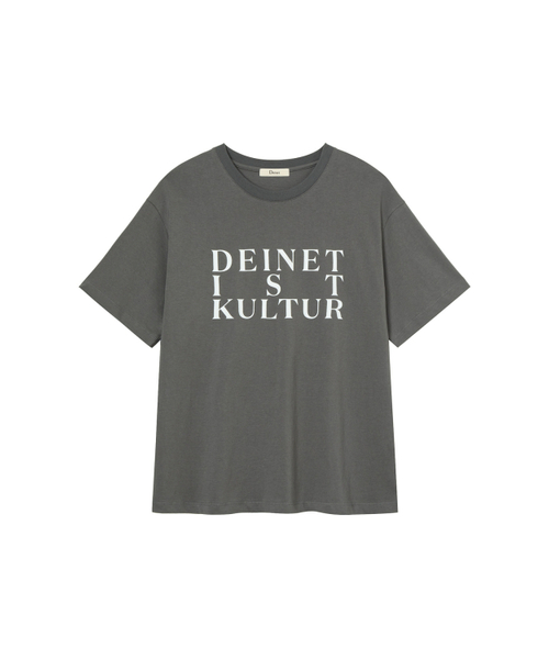 DEINET（ダイニット）の「BI GRAPHIC OVERSIZED T-SHIRT IN CHARCOAL（Tシャツ/カットソー・レディース・その他・FREE）」の2枚目の写真