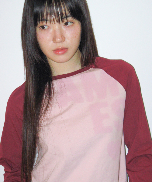 AMESWORLDWIDE(アメスワールドワイド)の「ボールドタイポ ラウンドヘム 長袖Tシャツ ピンク(Tシャツ/カットソー・レディース・その他・FREE)」の3枚目の写真