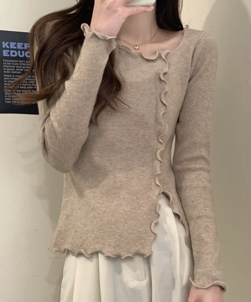 FLINEA(フリネア)の「デザインフリル長袖トップス(Tシャツ/カットソー・レディース・ホワイト/ブラック/モカ/グリーン/ピンク/ベージュ・FREE)」の19枚目の写真