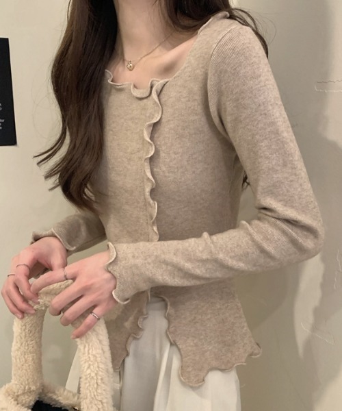 FLINEA(フリネア)の「デザインフリル長袖トップス(Tシャツ/カットソー・レディース・ホワイト/ブラック/モカ/グリーン/ピンク/ベージュ・FREE)」の17枚目の写真