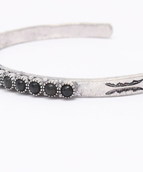 CIAOPANIC TYPY（チャオパニックティピー）の「真鍮ジェードバングル（ブレスレット・メンズ・シルバー・FREE）」の5枚目の写真