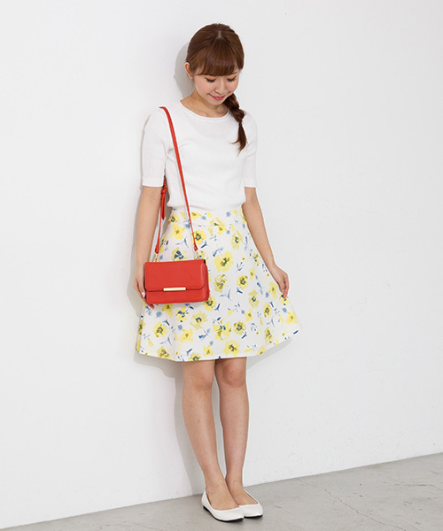 NATURAL BEAUTY BASIC（ナチュラルビューティーベーシック）の「【美人百花 4月号掲載】フラワープリントスカート（スカート・レディース・イエロー・SMALL/X-SMALL/MEDIUM）」の2枚目の写真