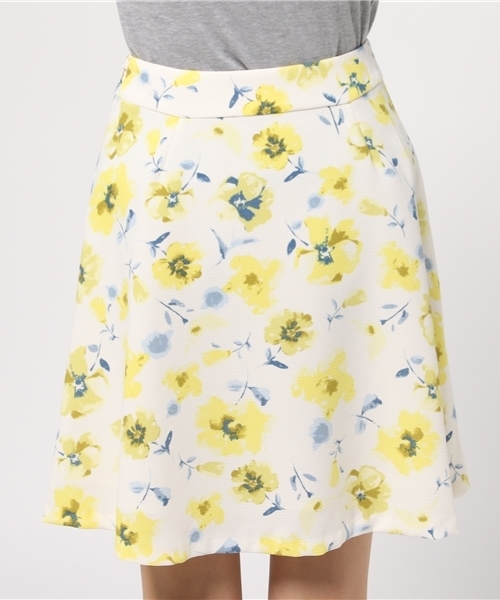 NATURAL BEAUTY BASIC（ナチュラルビューティーベーシック）の「【美人百花 4月号掲載】フラワープリントスカート（スカート・レディース・イエロー・SMALL/X-SMALL/MEDIUM）」の7枚目の写真