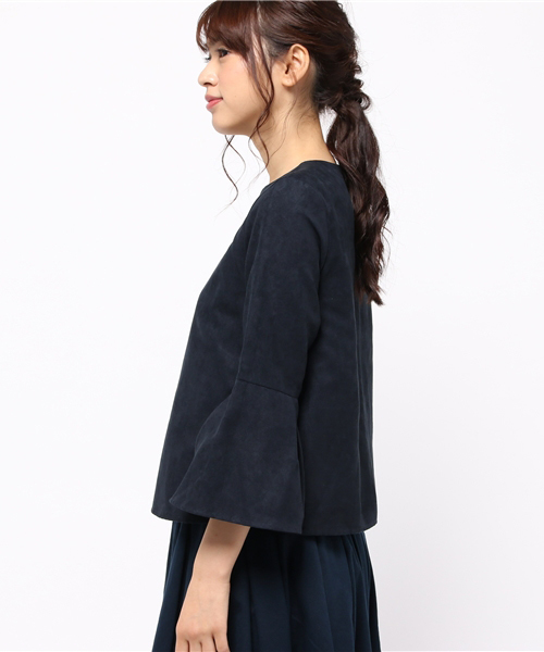 ROPE' PICNIC（ロペピクニック）の「スエードタックフレアスリーブブラウス（シャツ/ブラウス・レディース・グレー/ネイビー/キャメル/ワイン・38）」の6枚目の写真