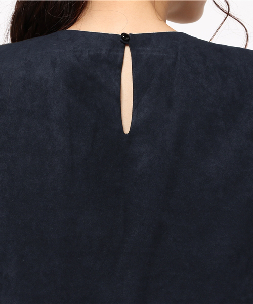 ROPE' PICNIC（ロペピクニック）の「スエードタックフレアスリーブブラウス（シャツ/ブラウス・レディース・グレー/ネイビー/キャメル/ワイン・38）」の12枚目の写真