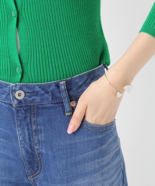 Andemiu（アンデミュウ）の「【BAILA6月号掲載】【美尻デニム】スタイルセレクトワイドパンツ761199（デニムパンツ・レディース・ライトブルー/ブルー/インディゴブルー・SMALL/MEDIUM/S size/X-SMALL/XS size/M size/L size/LARGE/XX-SMALL）」の4枚目の写真